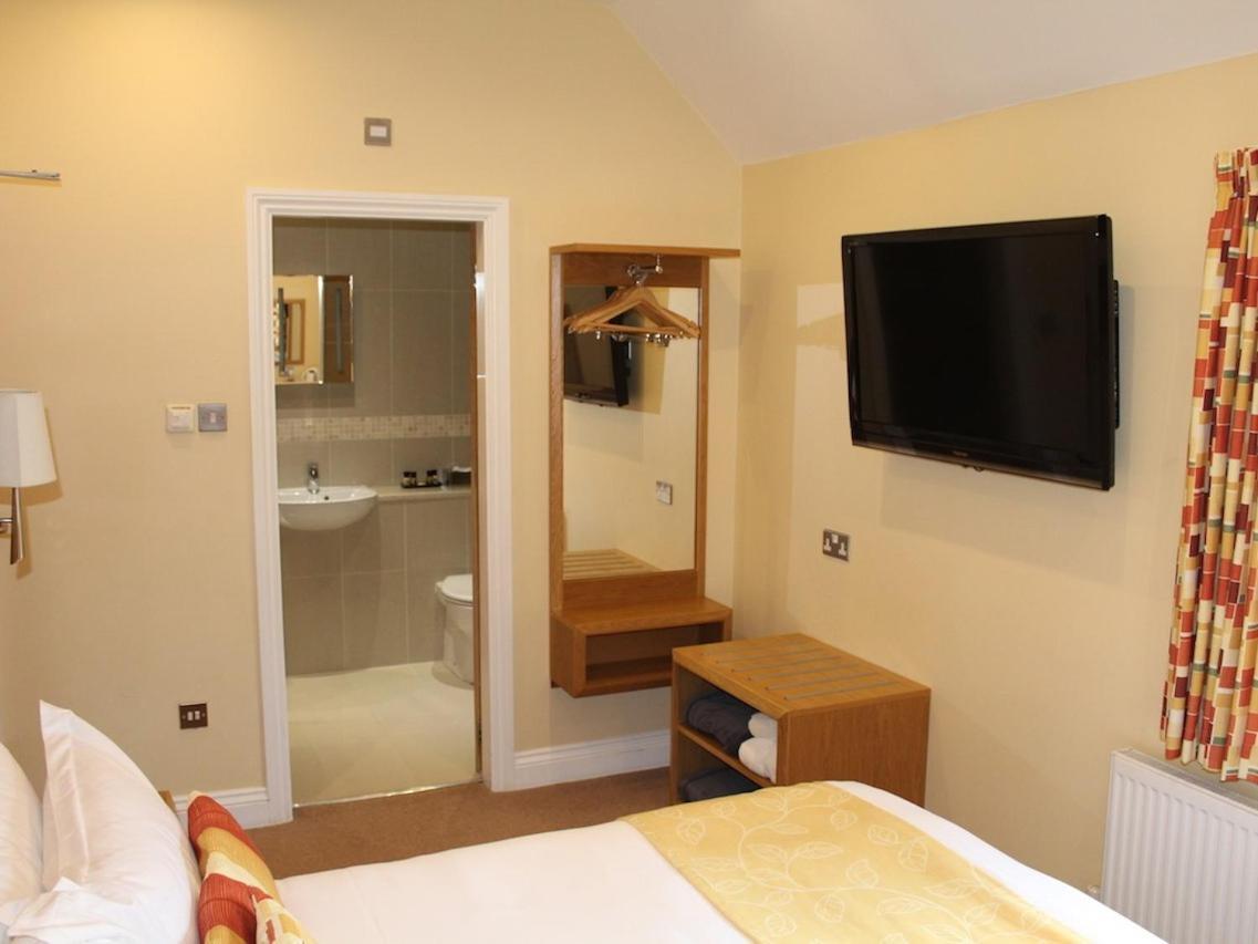 Clover Spa And Hotel Birmingham Szoba fotó