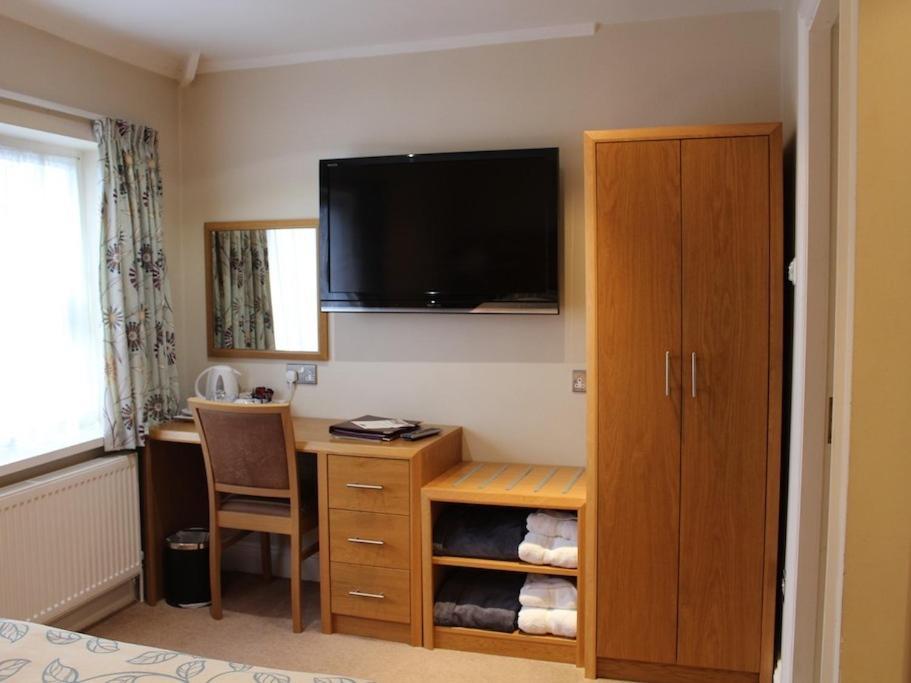Clover Spa And Hotel Birmingham Szoba fotó